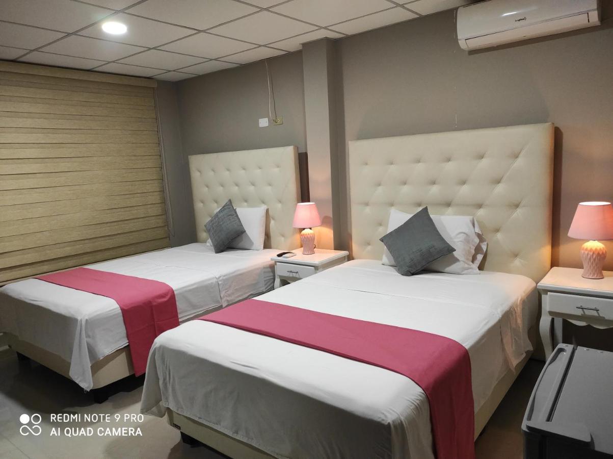 جواياكيل Royalinn المظهر الخارجي الصورة