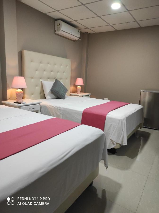 جواياكيل Royalinn المظهر الخارجي الصورة