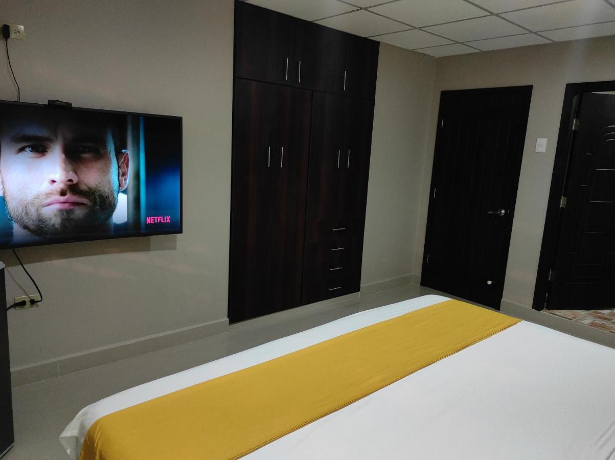 جواياكيل Royalinn المظهر الخارجي الصورة