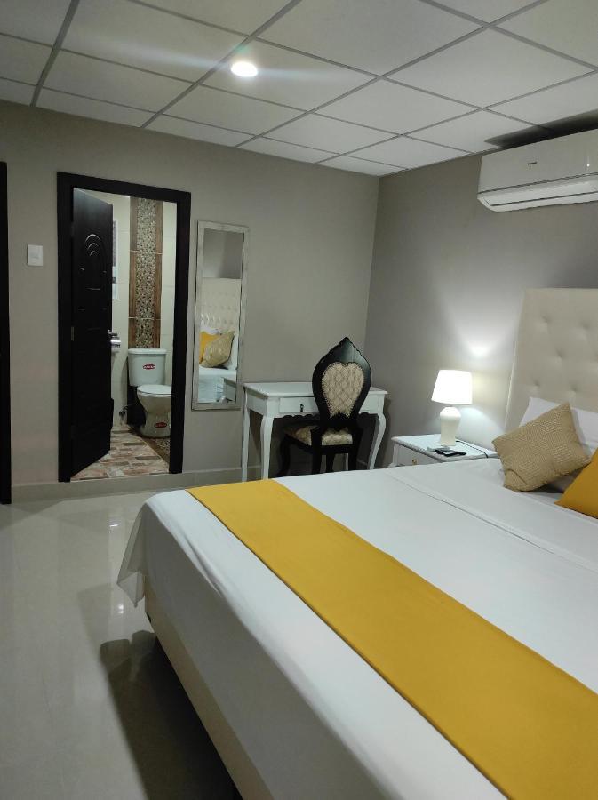 جواياكيل Royalinn المظهر الخارجي الصورة